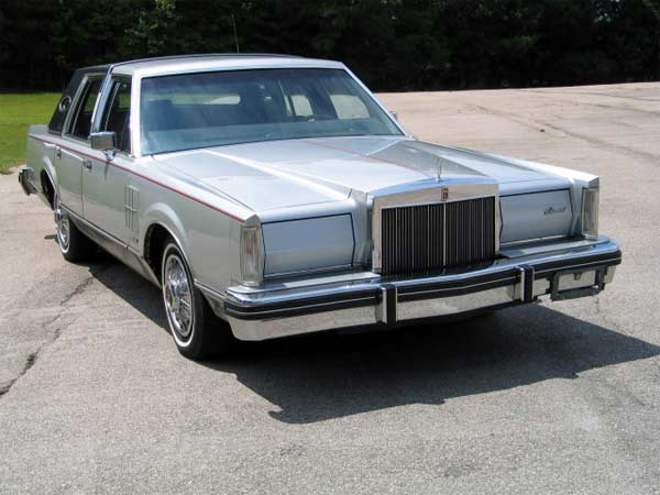 lincoln-town-car